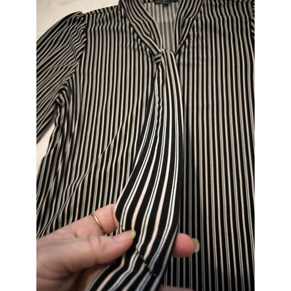 Adrianna Papell Women's Medium Black Striped Three-Quarter Cuff Blouse Shirt 265 - Picture 4 of 7